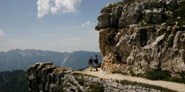 Gusta magla nad Suboticom ispratila Radnik put Surdulice, novi